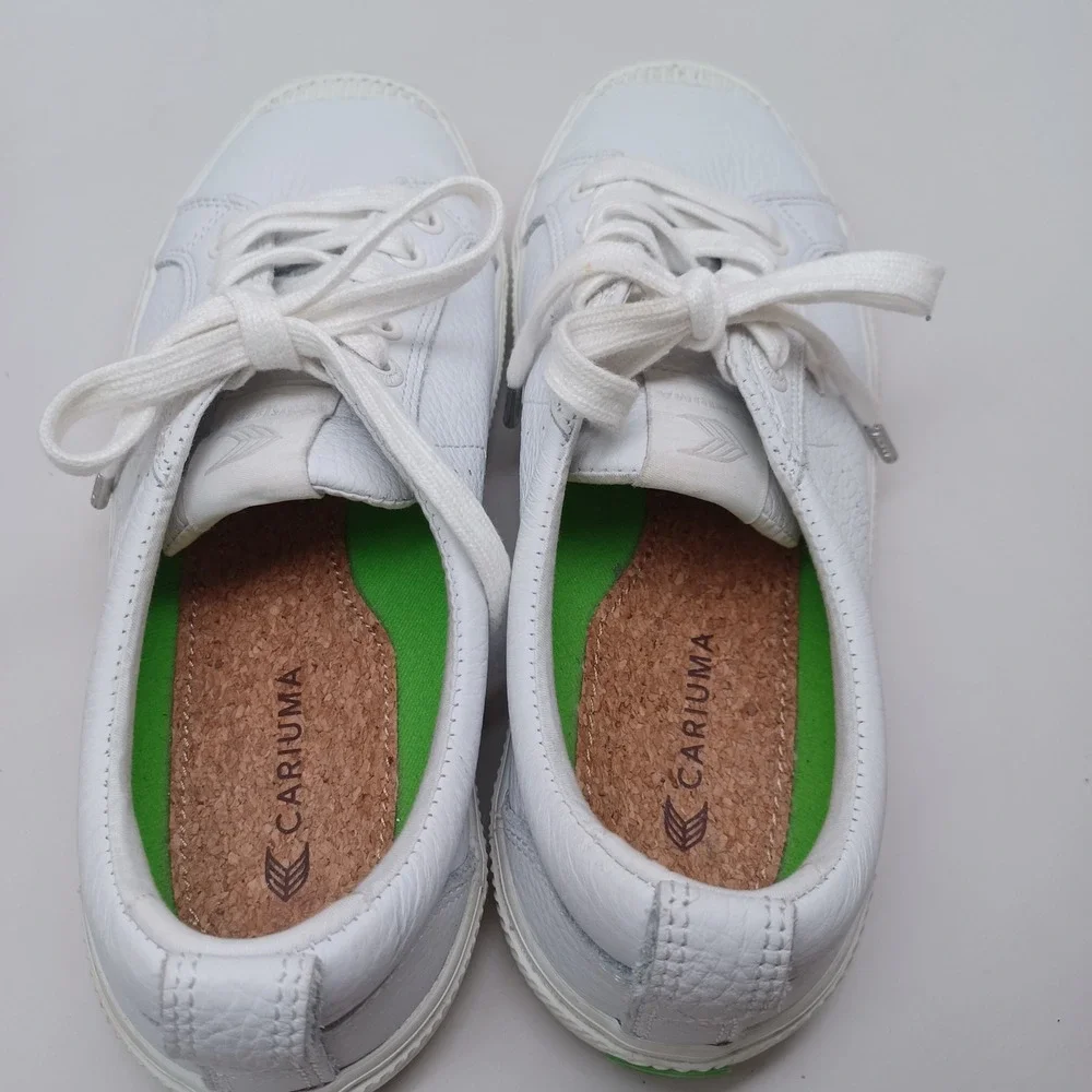 Cariuma OCA Low White Pebbled Leather Sneakers Womens 8 Mens 6.5 EU 39